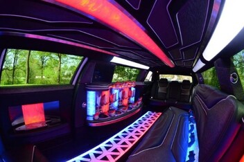 Newport News Limousine Inside