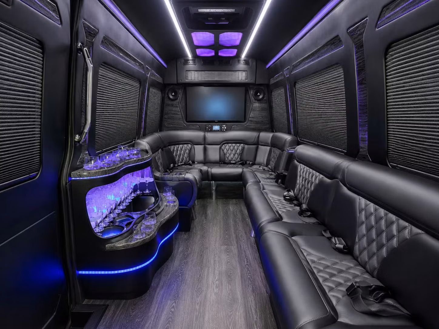 airport shuttle transportation to newport news williamsburg international airport