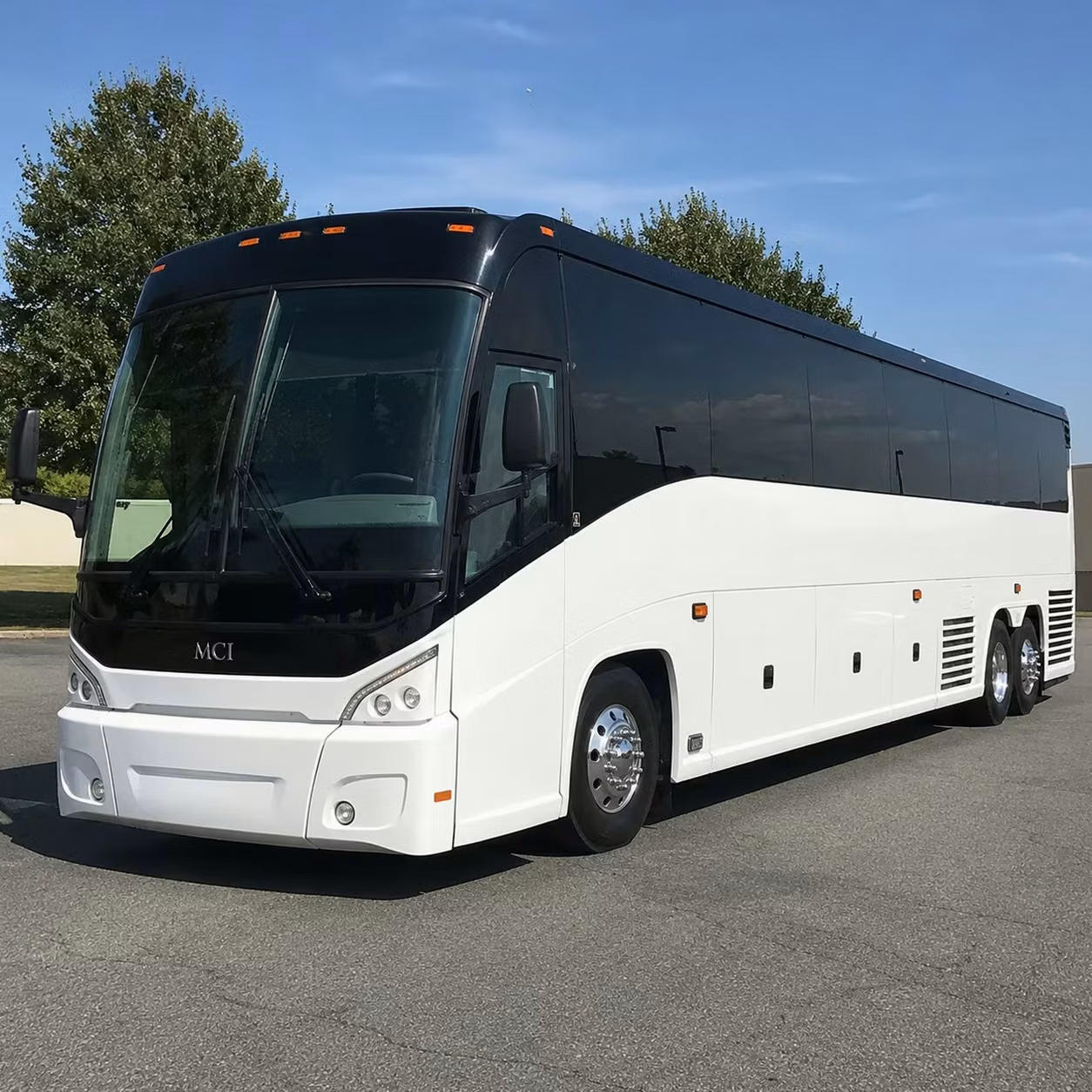 corporate and convention groups from newport news use long distance charter buses