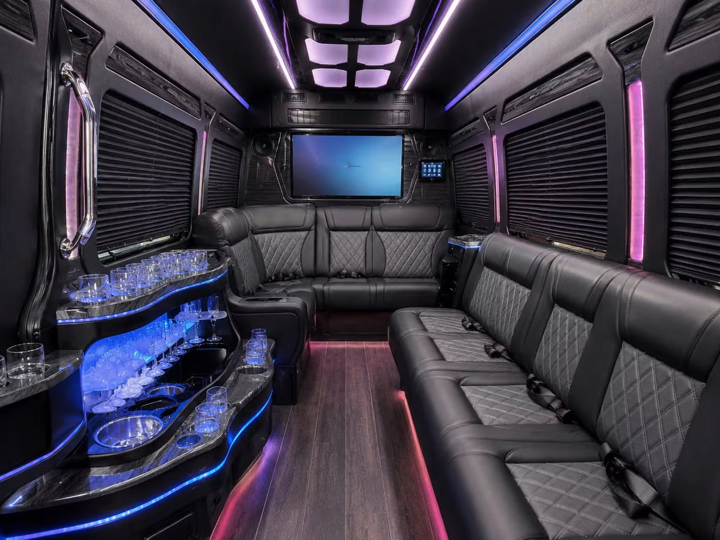 got 30 seconds get instant prom bus pricing for newport news right now