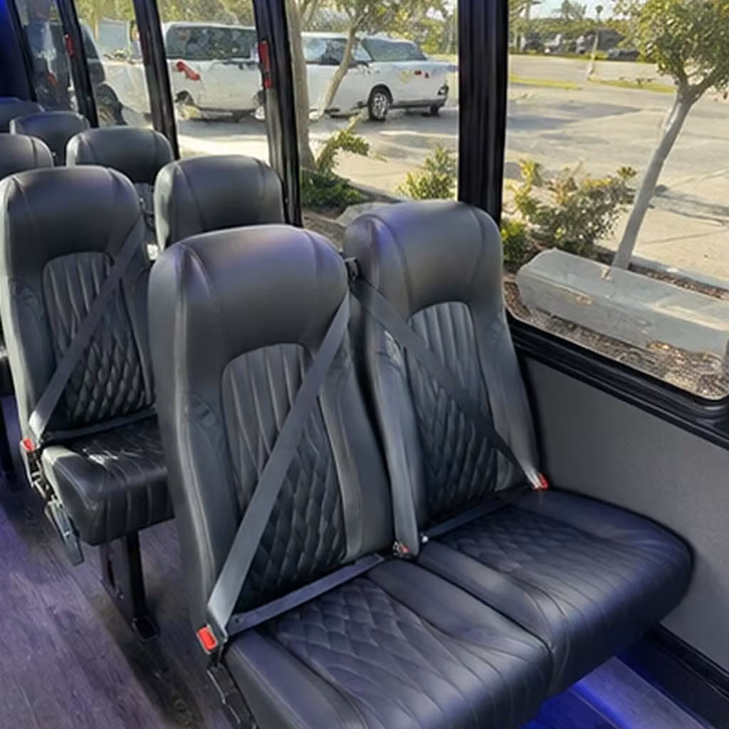 minibus rentals for smaller newport news classroom groups