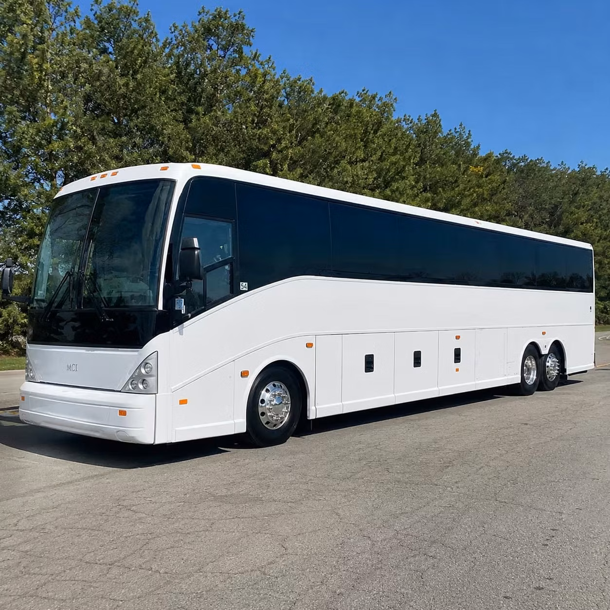 newport news charter bus rental exterior